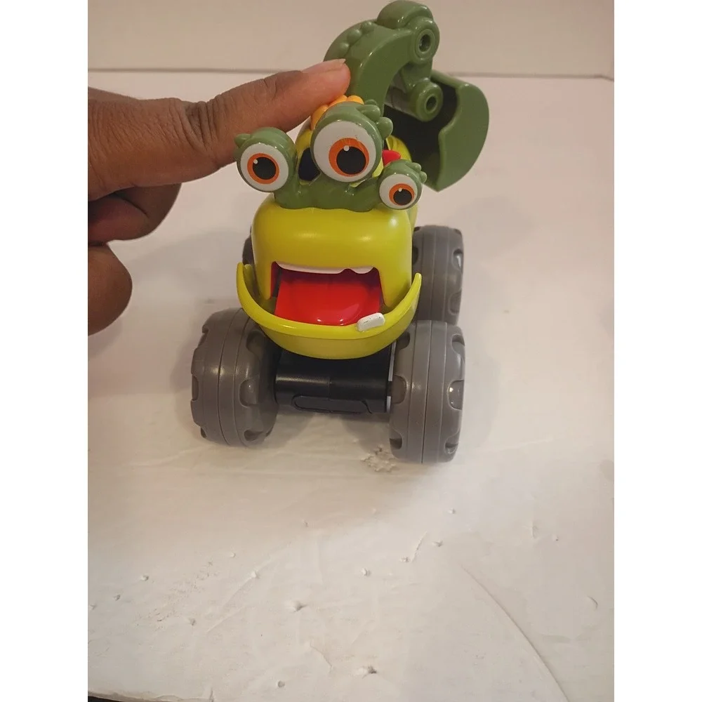 Monster 03 Excavator Truck Toy Green Yellow Monster Digging Arm Interactive Toy